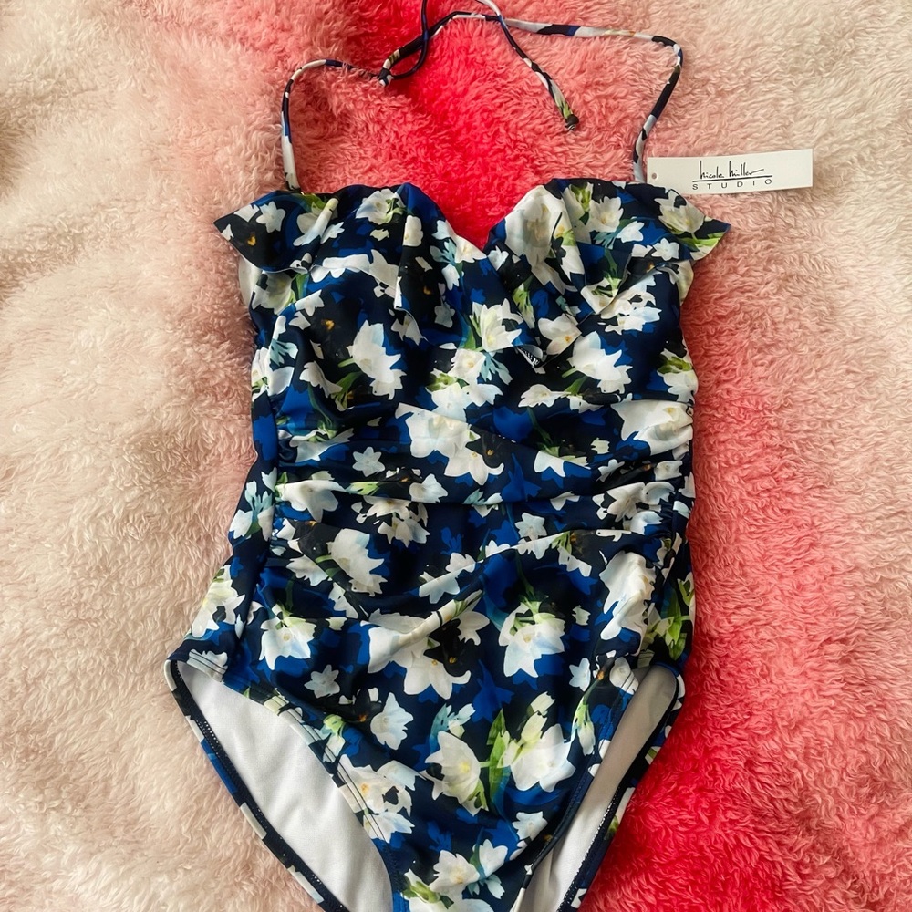 One Piece Sweetheart Bandeau with Ruffles